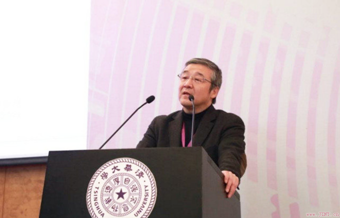 学霸们身上的能力基本相同,比如广泛的兴趣爱好、专注力强、喜欢专研、爱阅读、爱思考,理解记忆强、而且高度自律,有目标和计划。